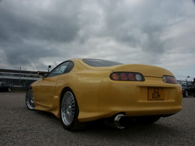 Toyota Supra Yellow Exhaust : click to zoom picture.